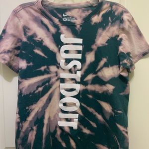 Nike tye dye shirt